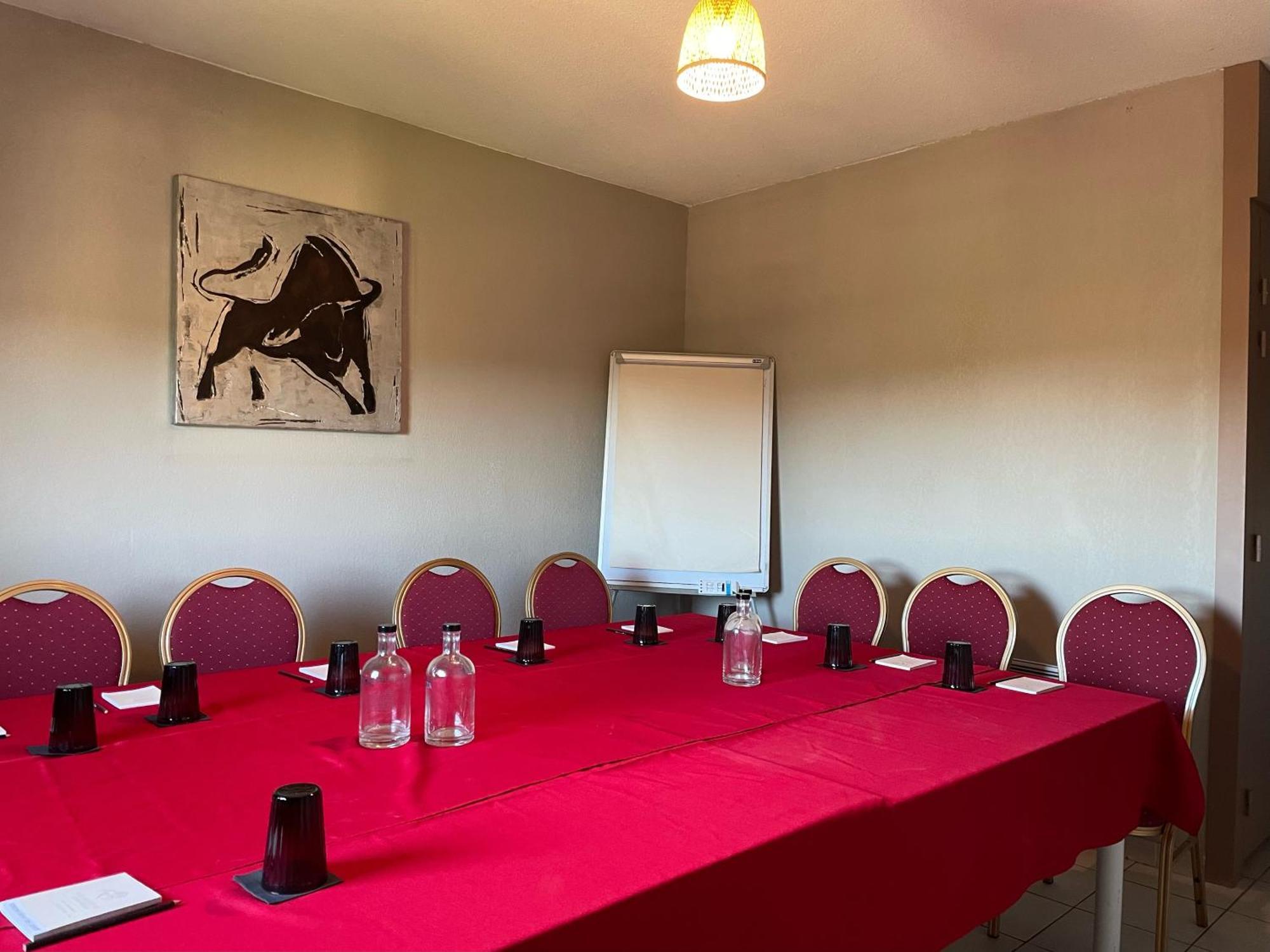 Hotel Restaurant Les Jasses De Camargue Gallargues-le-Montueux Eksteriør bilde